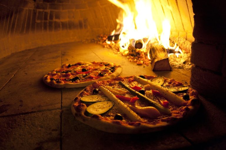 Best Pizza in Siesta Key: Top 9 Pizzerias to Try Now
